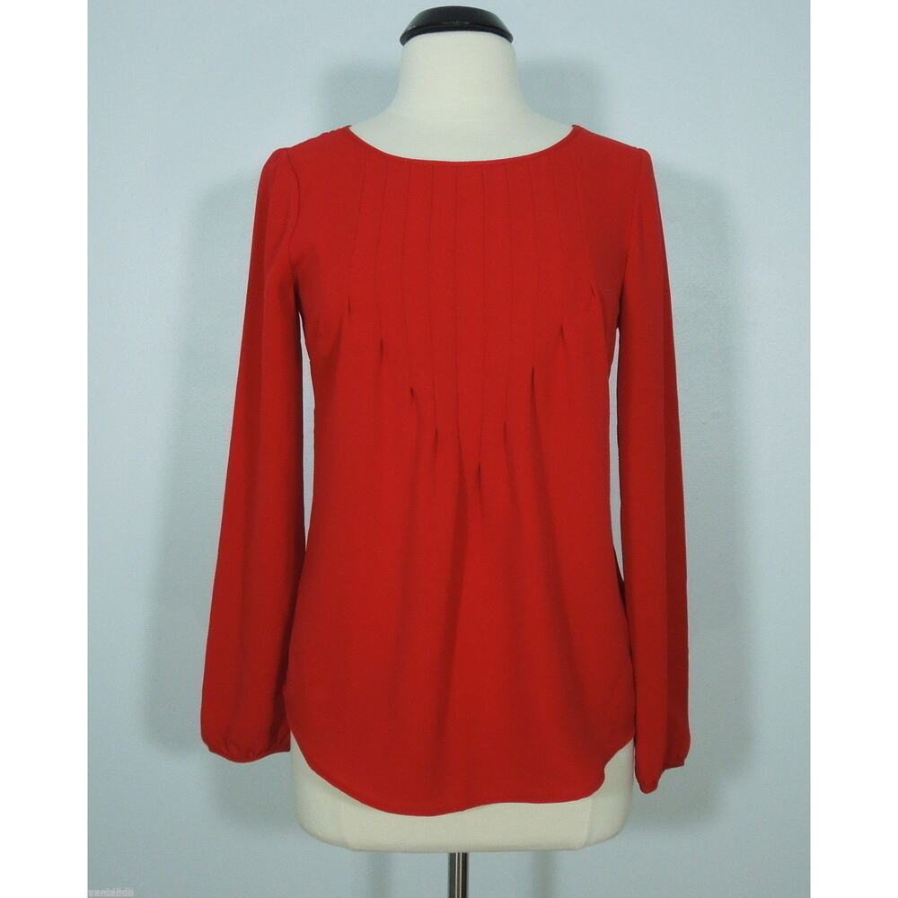 CREMIEUX Blouse S SMALL Womens Red Crease Detail Front